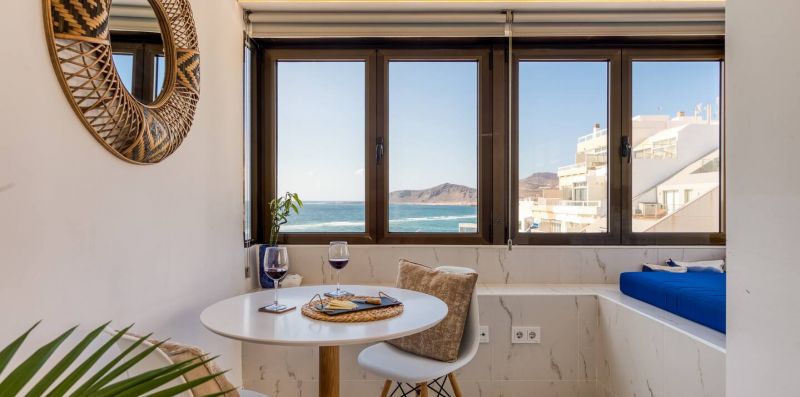 Breeze Sea View Accommodation Las Canteras — MindFit Holidays