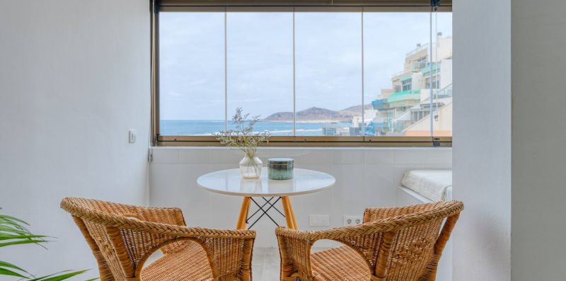 Stylish Sea View Accommodation Las Canteras — MindFit Holidays